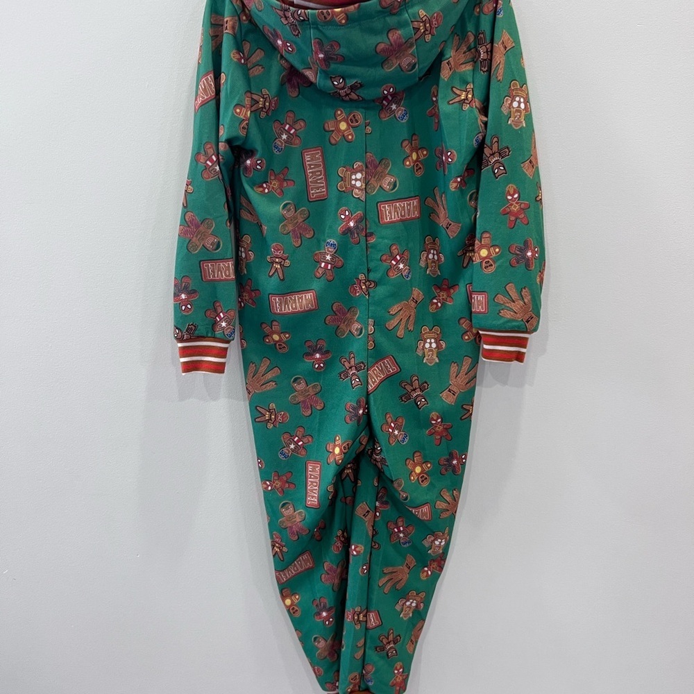 Disney Marvel Ginger Bread Onesie Pajama Size 5/6 - Picture 6 of 8